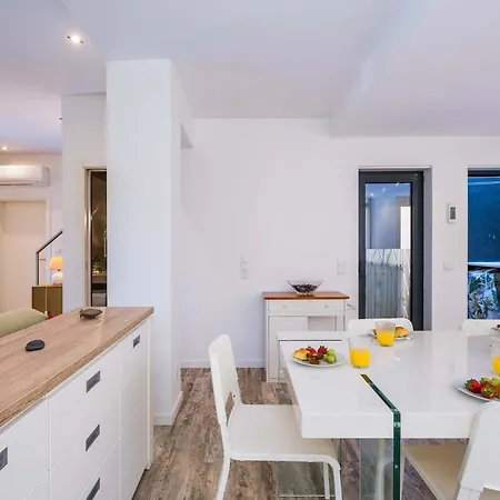 Dom wakacyjny Oasis Ii *