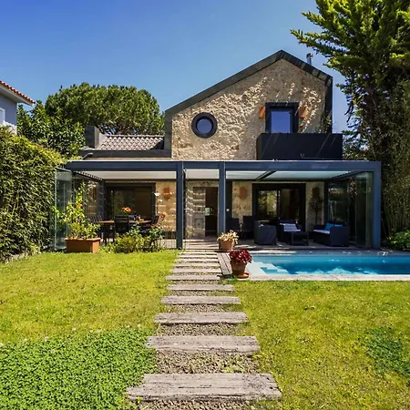 Dom wakacyjny Oasis Ii *