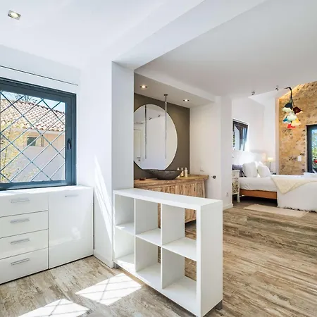 Oasis Ii * Віавіа